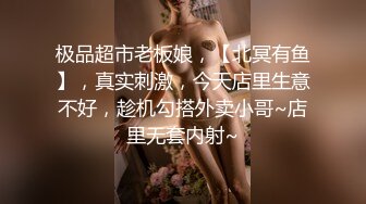 《贵在真实极限偸拍》女人坑女人！戏水游泳馆女宾换衣淋浴室内部真实曝光，各种身材小姐姐靓丽胴体，标准清纯美女的透明内裤太惹火